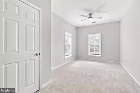 Bedroom - 8181 Usher Dr, Lorton, VA 22079 photo 4 of 10