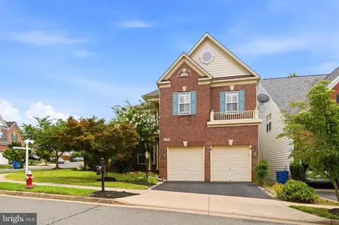 Exterior - 8181 Usher Dr, Lorton, VA 22079 photo 2 of 7