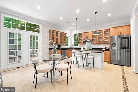 Kitchen - 8181 Usher Dr, Lorton, VA 22079 photo 6 of 8
