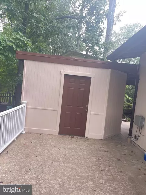 Exterior - 6403 Greeley Blvd, Springfield, VA 22152 photo 4 of 4