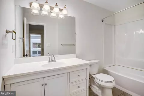 Bath - 1944 Winterport Cluster Cluster, Reston, VA 20191 photo 5 of 6