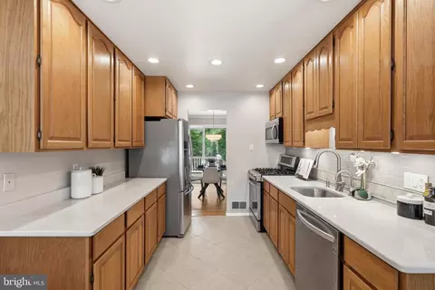 Kitchen - 7821 Penley Pl, Springfield, VA 22151 photo 1 of 2