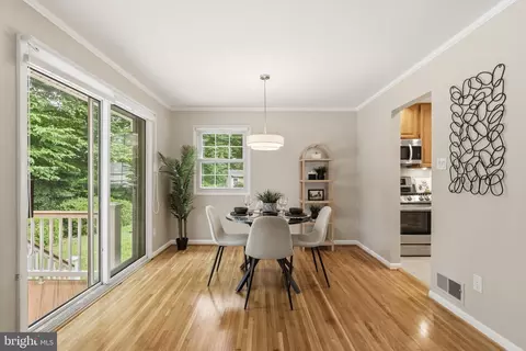 Dining - 7821 Penley Pl, Springfield, VA 22151 photo 2 of 3