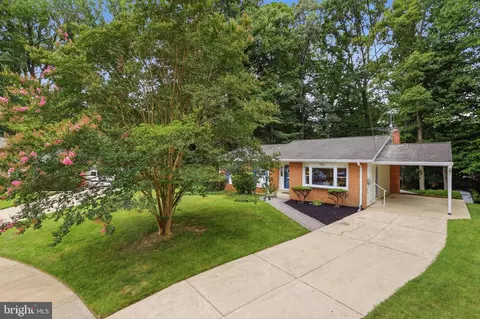 Exterior - 7821 Penley Pl, Springfield, VA 22151 photo 2 of 11