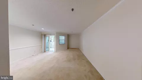 Living - 1504 Lincoln Way #108, Mclean, VA 22102 photo 4 of 5