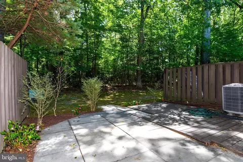 Exterior - 2231 Cartwright Pl, Reston, VA 20191 photo 2 of 8