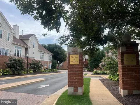 7023 B Haycock Rd, Falls Church, VA 22043