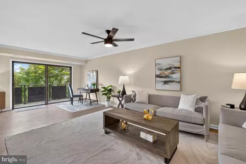 6001 Arlington Blvd #704, Falls Church, VA 22044