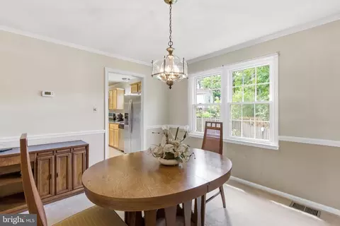 Dining - 9385 Saddlemount Ct, Springfield, VA 22153 photo 2 of 6