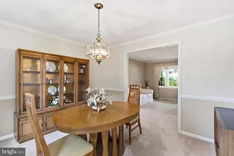 Dining - 9385 Saddlemount Ct, Springfield, VA 22153 photo 3 of 6