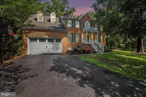 6356 Lee Forest Path, Centreville, VA 20120