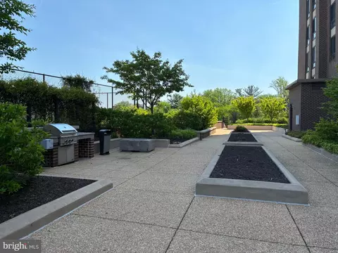 Exterior - 1800 Old Meadow Rd #101, Mclean, VA 22102 photo 4 of 19