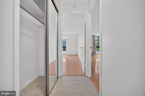 Entry Way - 1800 Old Meadow Rd #101, Mclean, VA 22102 photo 8 of 12