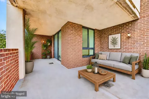 Exterior - 1800 Old Meadow Rd #101, Mclean, VA 22102 photo 12 of 19