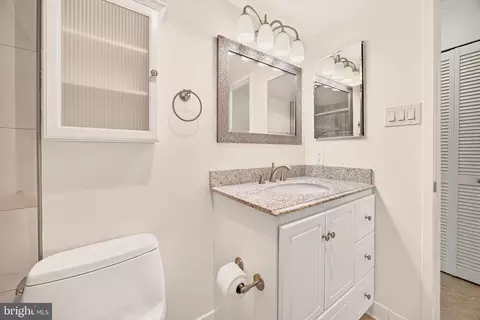 Bath - 1800 Old Meadow Rd #101, Mclean, VA 22102 photo 2 of 4