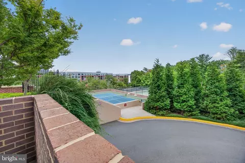Exterior - 1800 Old Meadow Rd #101, Mclean, VA 22102 photo 14 of 19
