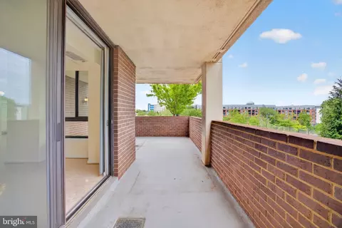 Exterior - 1800 Old Meadow Rd #101, Mclean, VA 22102 photo 15 of 19