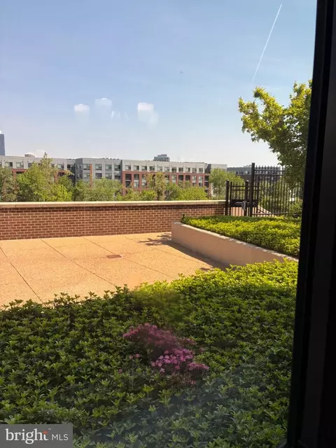 Exterior - 1800 Old Meadow Rd #101, Mclean, VA 22102 photo 9 of 19