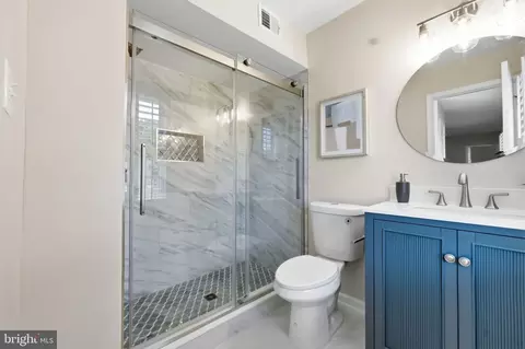 Bath - 7362 Silver Pine Dr, Springfield, VA 22153 photo 3 of 5