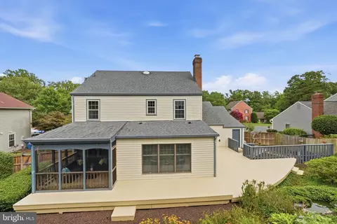 Exterior - 7362 Silver Pine Dr, Springfield, VA 22153 photo 11 of 12