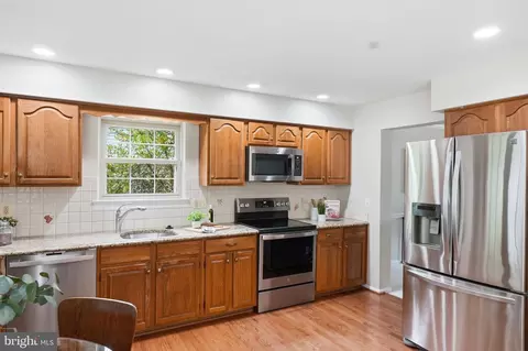 Other - 7362 Silver Pine Dr, Springfield, VA 22153 photo 4 of 16