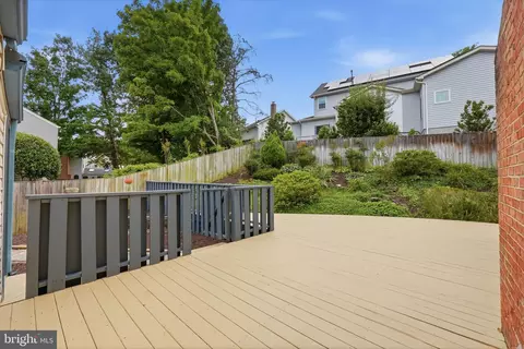 Exterior - 7362 Silver Pine Dr, Springfield, VA 22153 photo 8 of 12