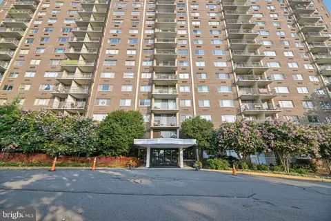 2059 Huntington Ave #1106, Alexandria, VA 22303