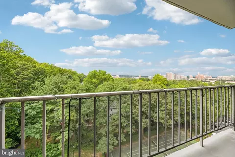 2059 Huntington Ave #1106, Alexandria, VA 22303