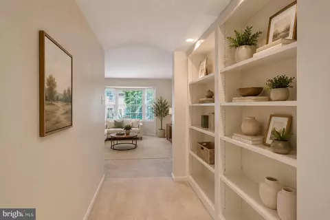 Entry Way - 7719 Bristol Square Ct, Springfield, VA 22153 photo 3 of 10