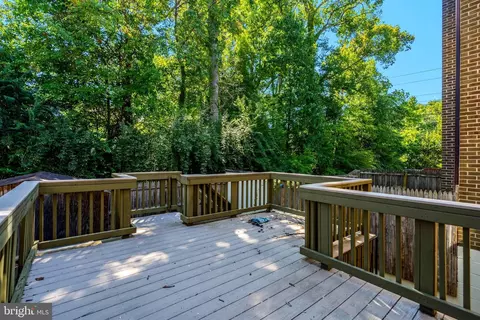 Exterior - 7719 Bristol Square Ct, Springfield, VA 22153 photo 5 of 13