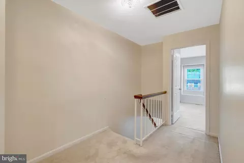 Entry Way - 7719 Bristol Square Ct, Springfield, VA 22153 photo 6 of 10