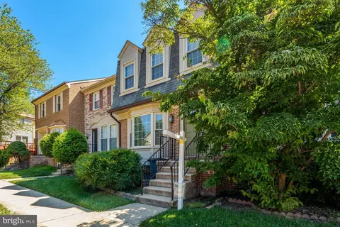 Exterior - 7719 Bristol Square Ct, Springfield, VA 22153 photo 3 of 13