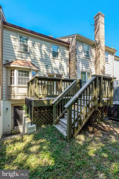 Exterior - 7719 Bristol Square Ct, Springfield, VA 22153 photo 12 of 13