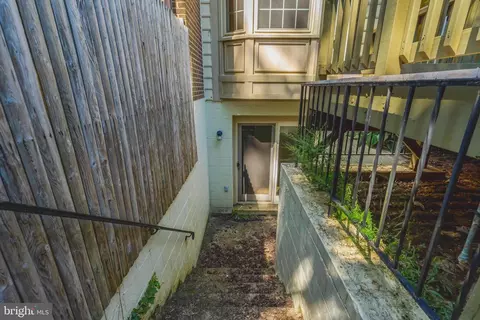 Exterior - 7719 Bristol Square Ct, Springfield, VA 22153 photo 8 of 13