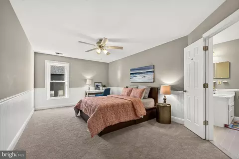 Bedroom - 13633 Birch Dr, Chantilly, VA 20151 photo 6 of 12