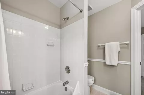 Bath - 13633 Birch Dr, Chantilly, VA 20151 photo 6 of 9