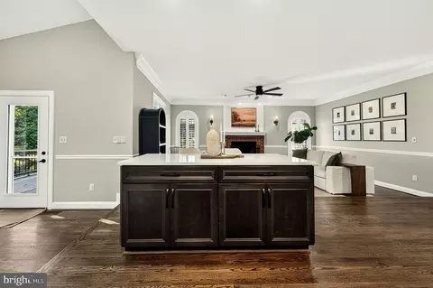 Kitchen - 13633 Birch Dr, Chantilly, VA 20151 photo 8 of 9