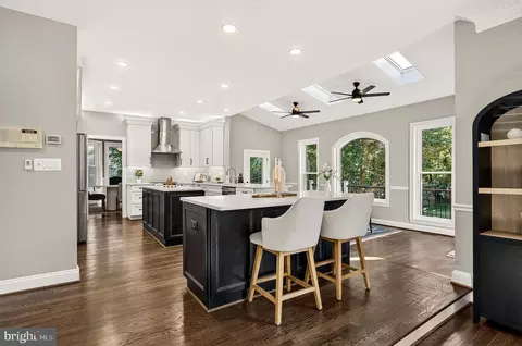 Kitchen - 13633 Birch Dr, Chantilly, VA 20151 photo 9 of 9