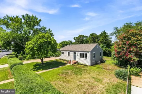 3400 Dona Ave, Alexandria, VA 22303