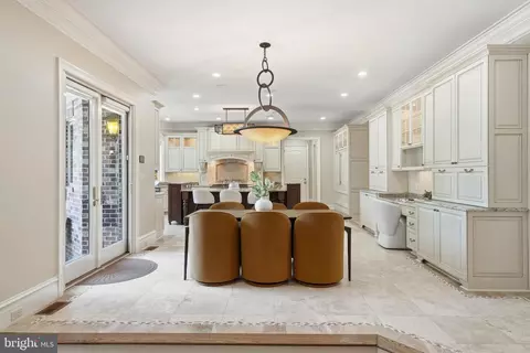 Dining - 1239 Daleview Dr, Mclean, VA 22102 photo 3 of 3