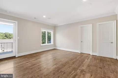 Bedroom - 1239 Daleview Dr, Mclean, VA 22102 photo 5 of 6