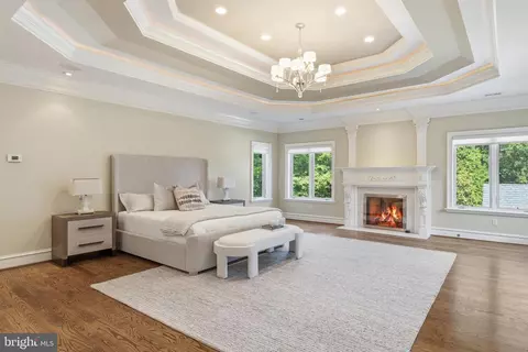Bedroom - 1239 Daleview Dr, Mclean, VA 22102 photo 2 of 6