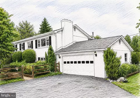 12194 Henderson Rd, Clifton, VA 20124