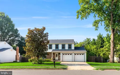 12306 Streamvale Cir, Herndon, VA 20170