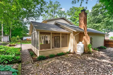 Exterior - 8811 Hayload Ct, Springfield, VA 22153 photo 12 of 14