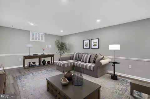 Living - 8811 Hayload Ct, Springfield, VA 22153 photo 7 of 7