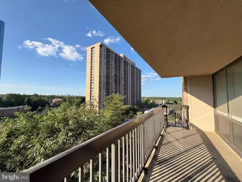 3709 S George Mason Dr #605E, Falls Church, VA 22041