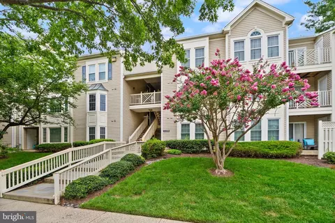 12205 Fairfield House Dr #604B, Fairfax, VA 22033