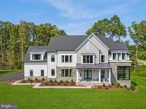 9600 Peniwill Dr, Lorton, VA 22079