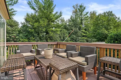 Exterior - 6506 Milva Ln, Springfield, VA 22150 photo 10 of 11